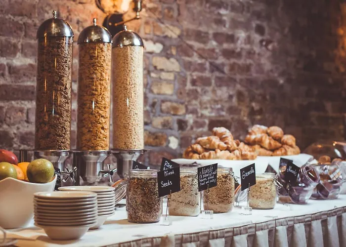 Отель Beresford