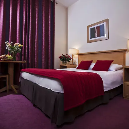 بيريسفورد فندق 3*